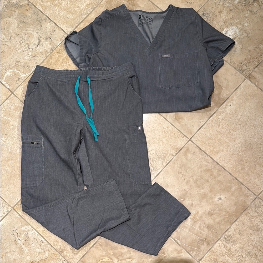 Figs scrubs graphite set, size small petite